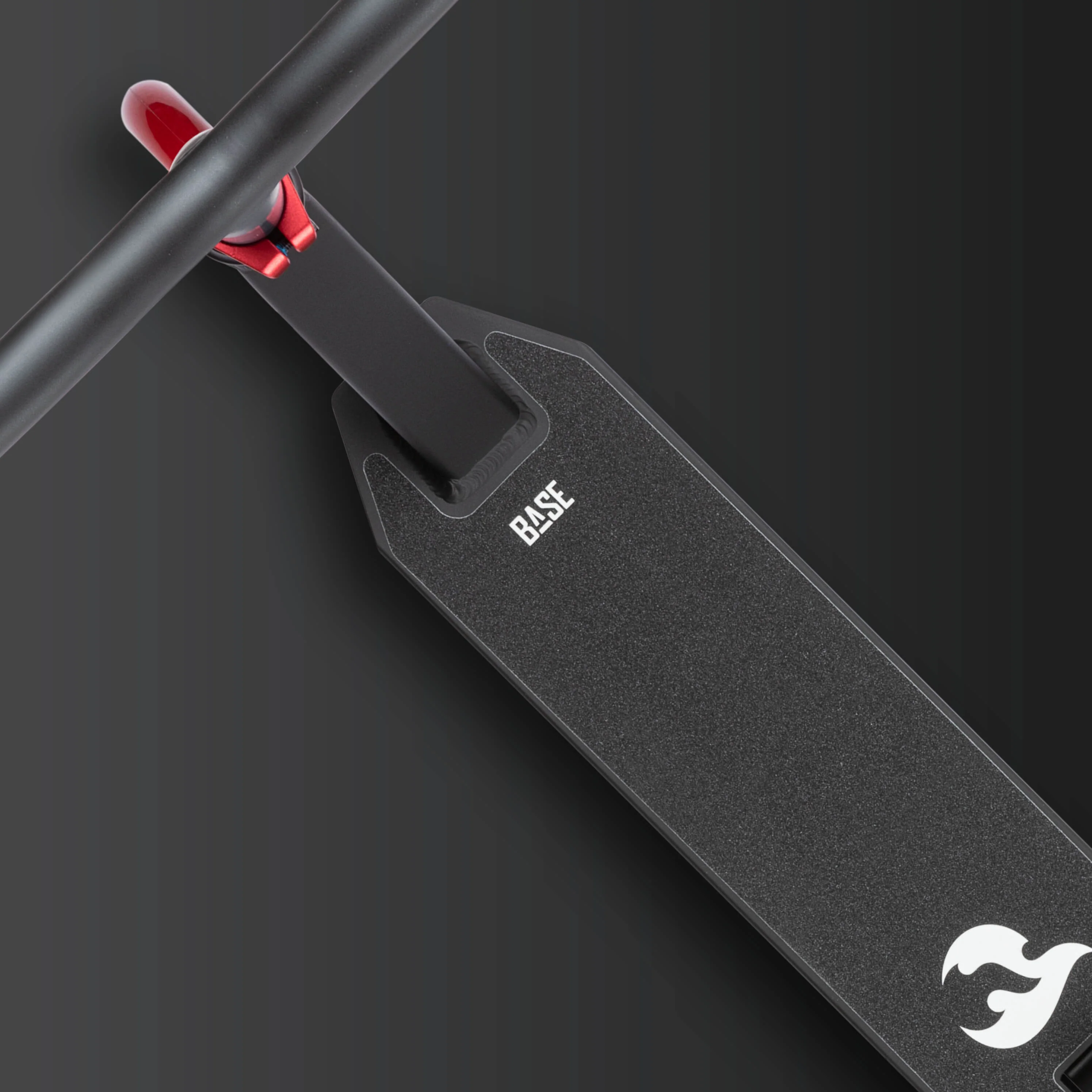 Chilli Base S Stunt Scooter: Red - Image 9