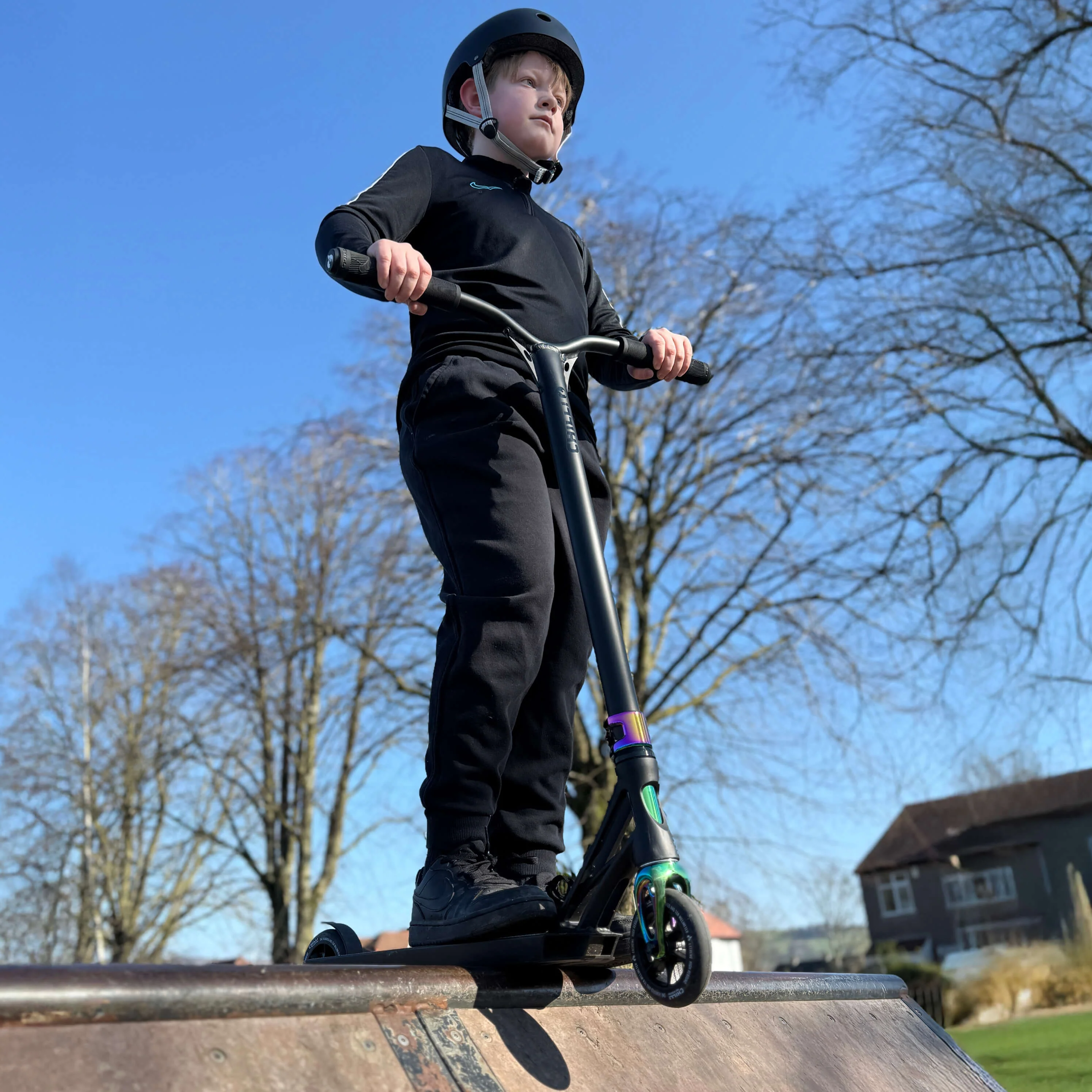 Chilli Beast V2 Stunt Scooter: Black Neochrome - Image 4
