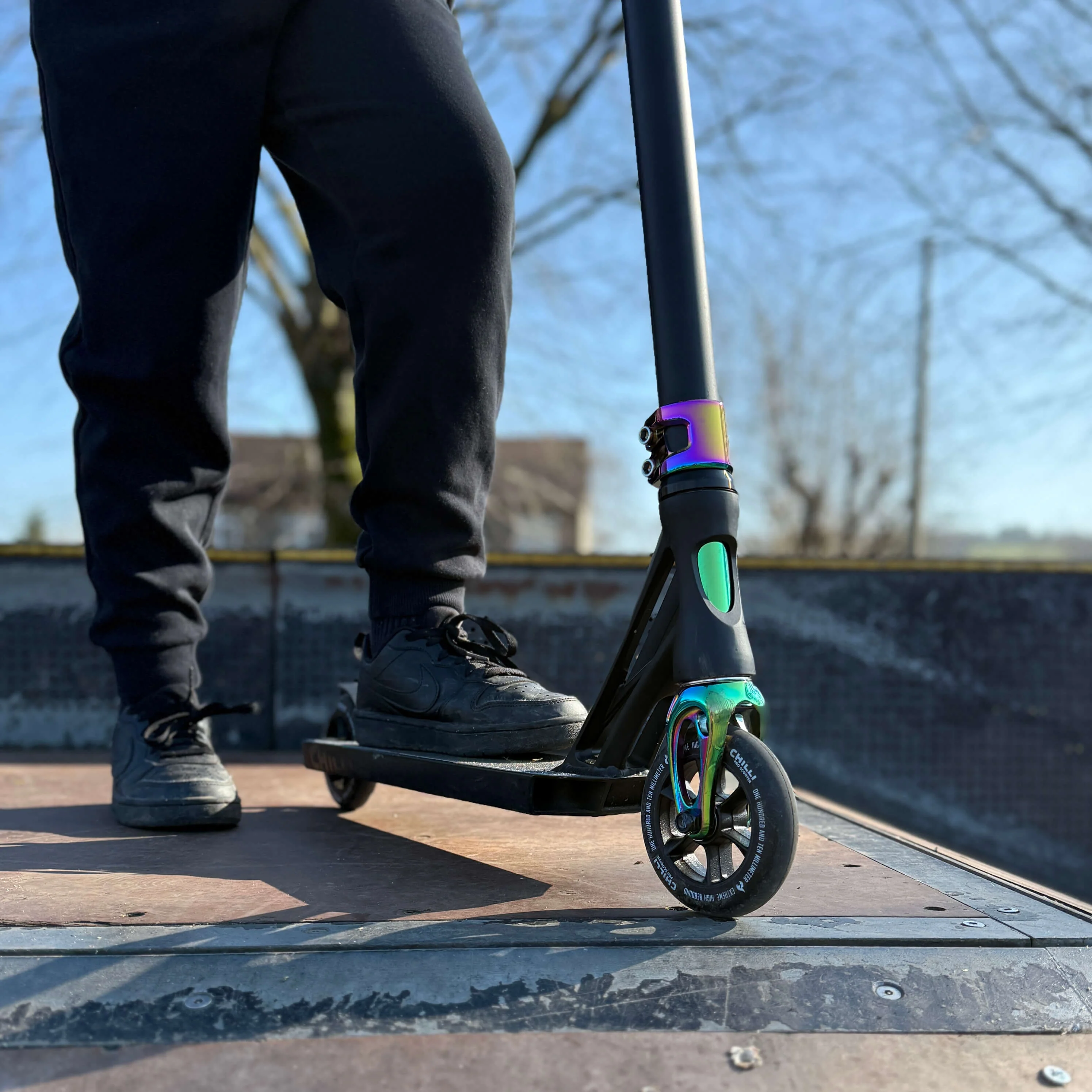 Chilli Beast V2 Stunt Scooter: Black Neochrome - Image 7