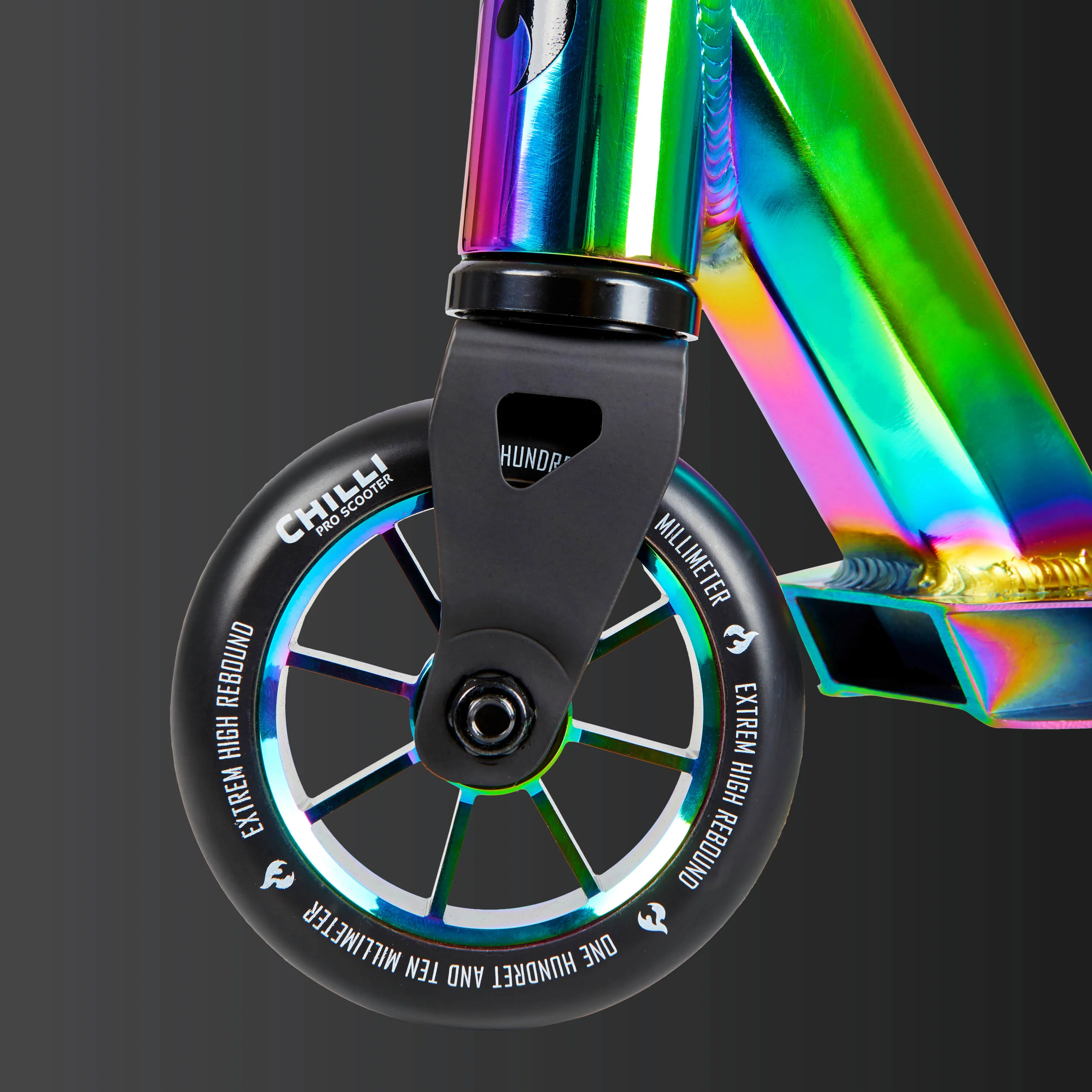 Chilli Rocky Stunt Scooter: Oil Slick Neochrome - Image 8