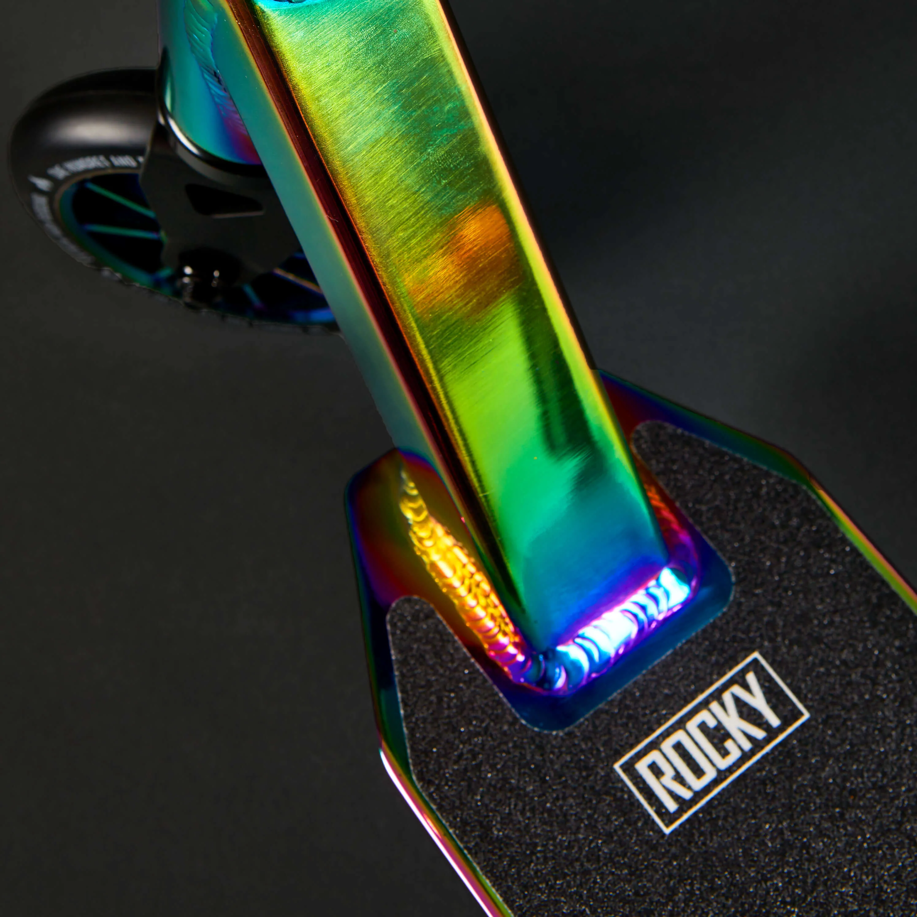 Chilli Rocky Stunt Scooter: Oil Slick Neochrome - Image 9