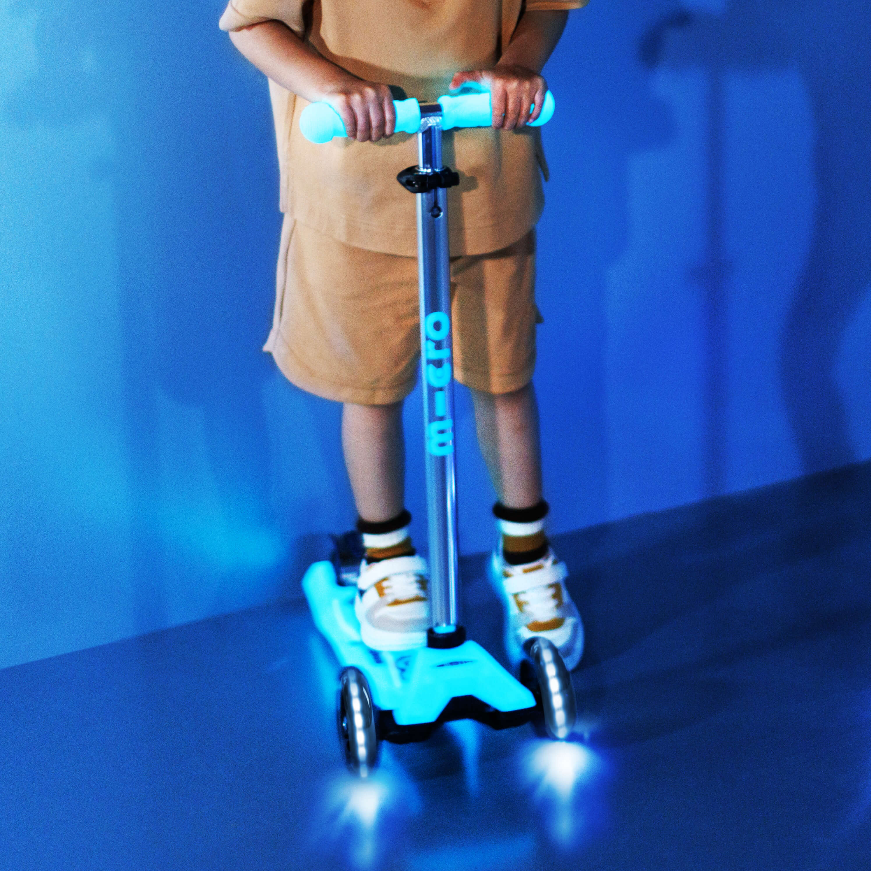 Maxi Micro Glow LED: Crystal Blue - Image 6