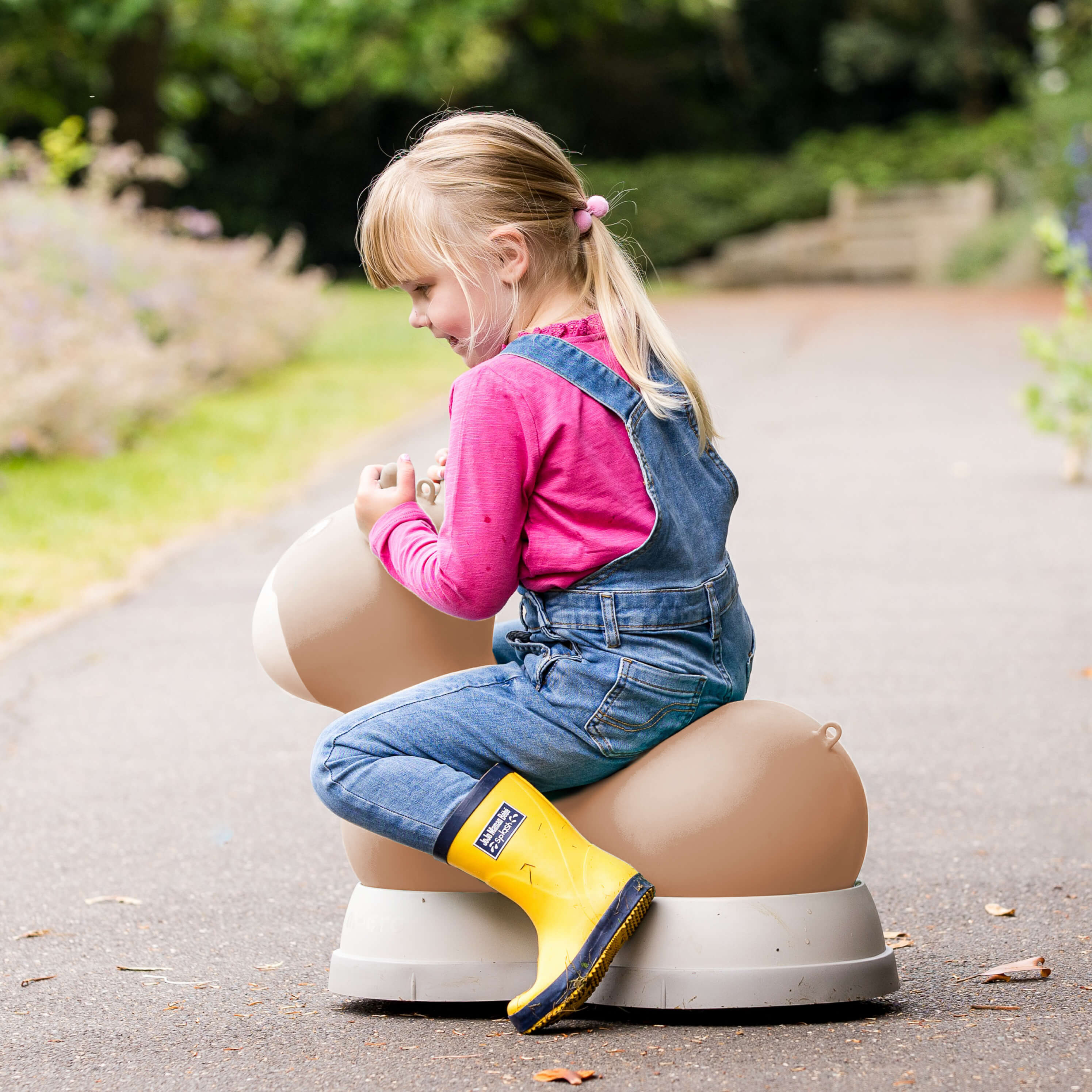 Micro Ride on Space Hopper: Mocha - Image 4