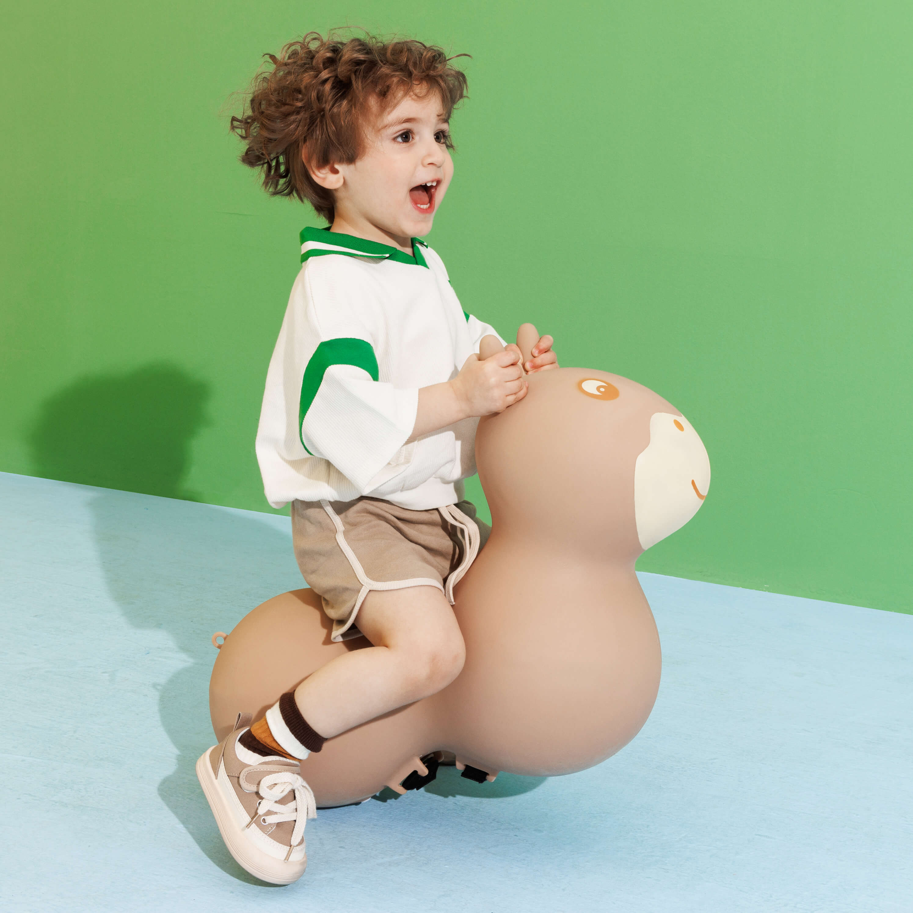 Micro Ride on Space Hopper: Mocha - Image 8