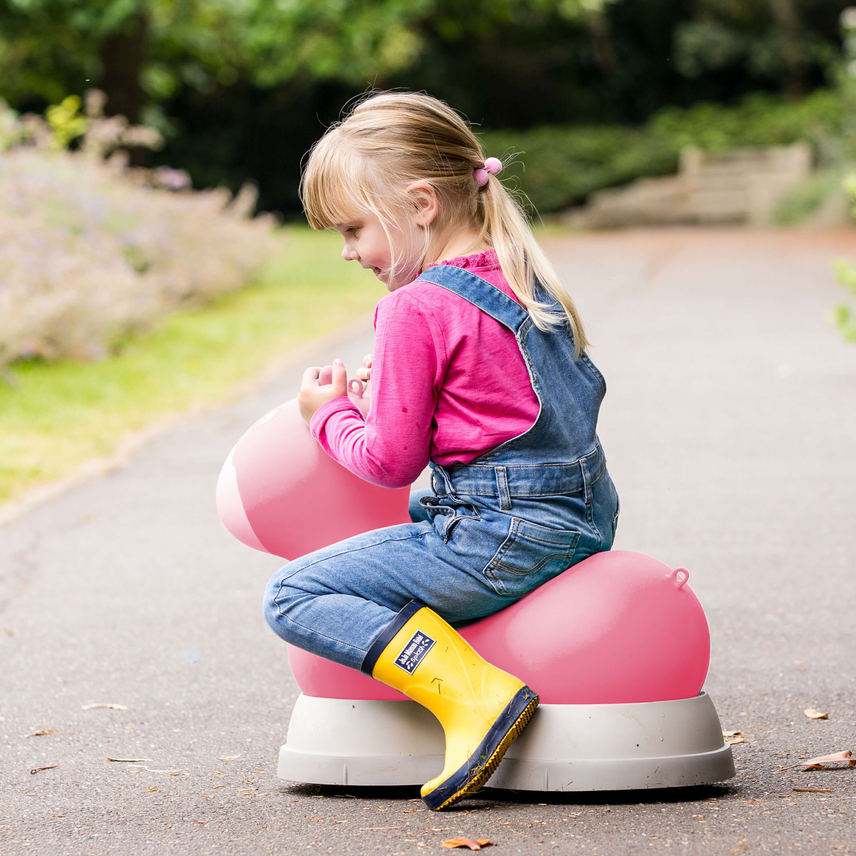 Micro Ride on Space Hopper: Pink - Image 4
