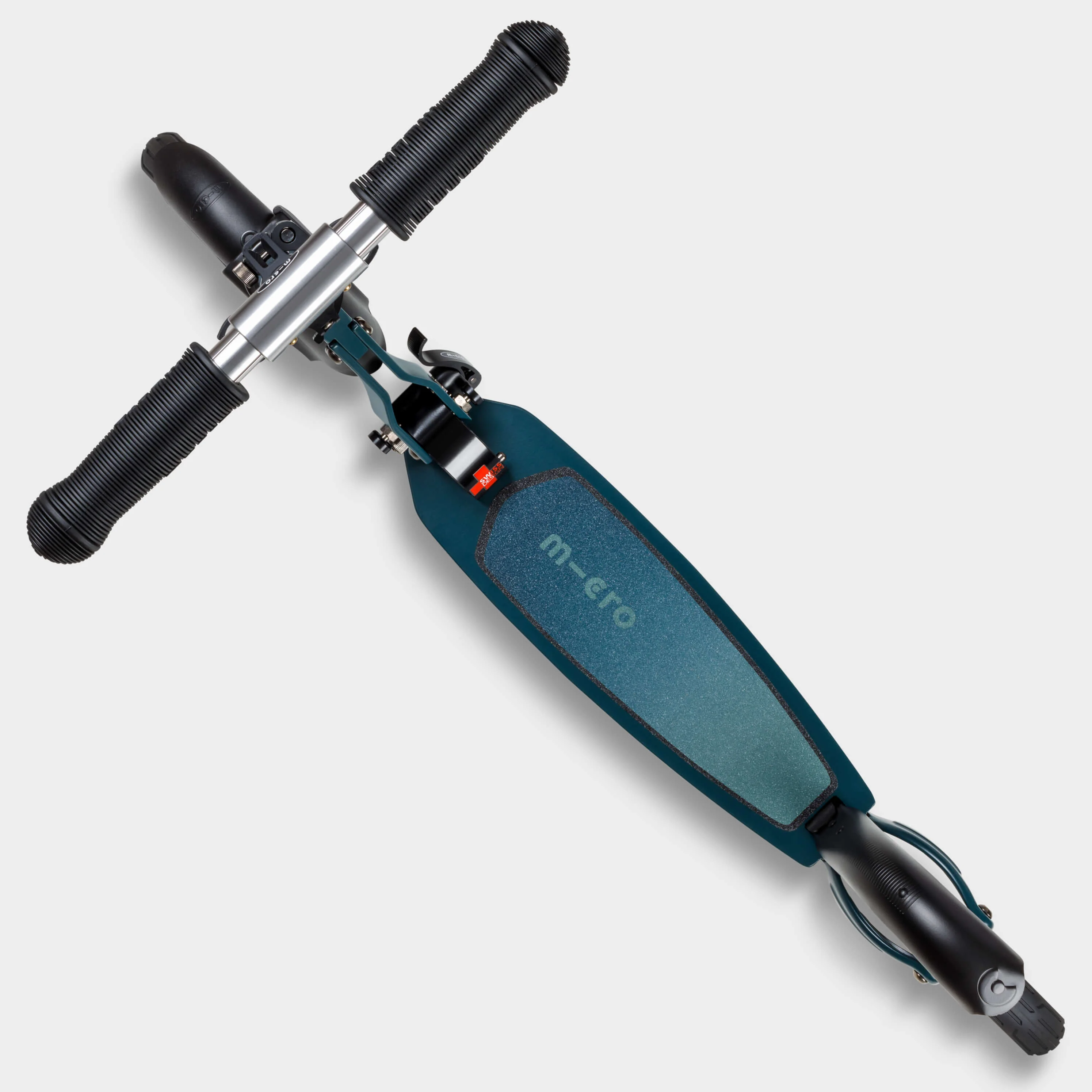 Micro Classic Sporty Wheel Scooter: Green - Image 8