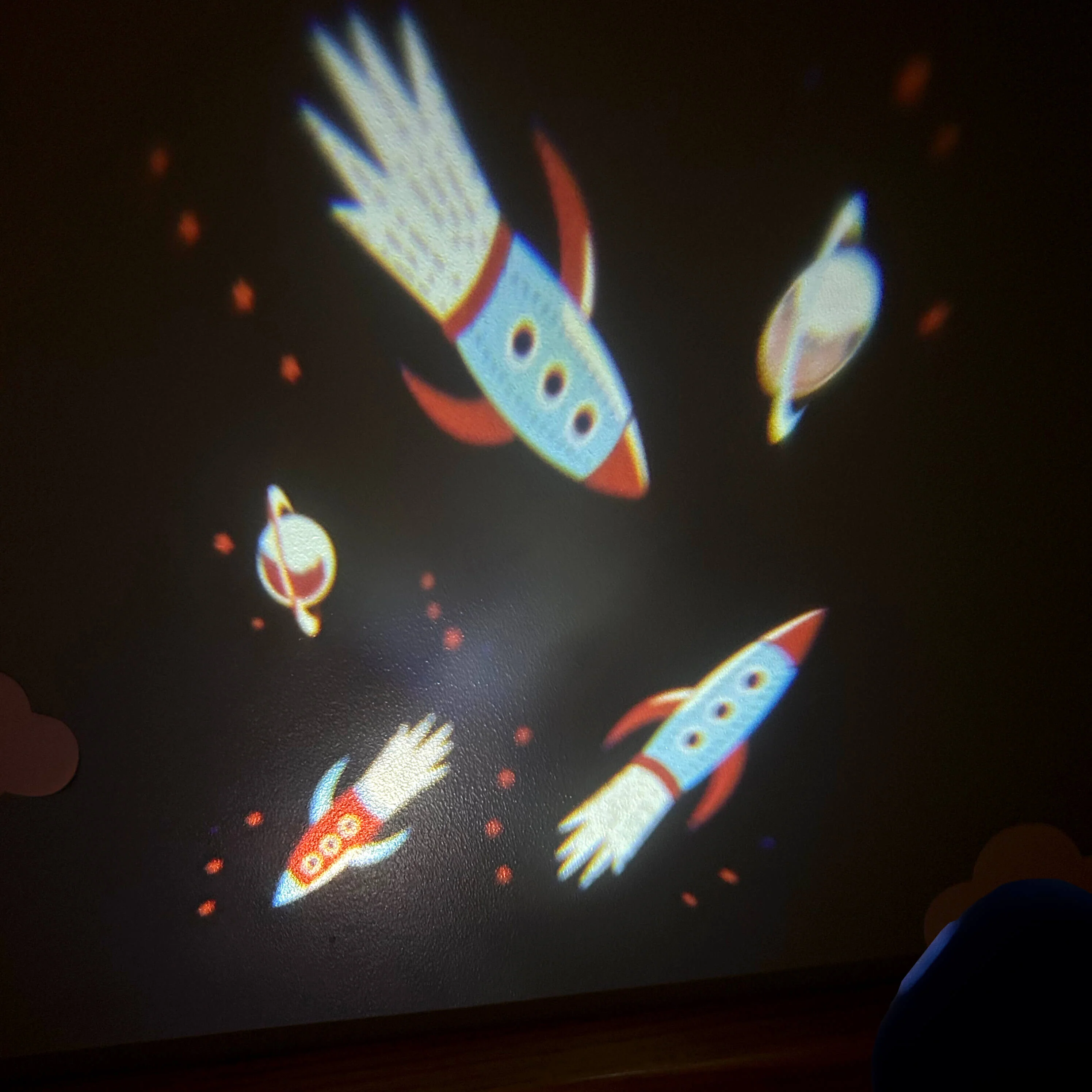 2in1 Projector Light: Rocket - Image 4