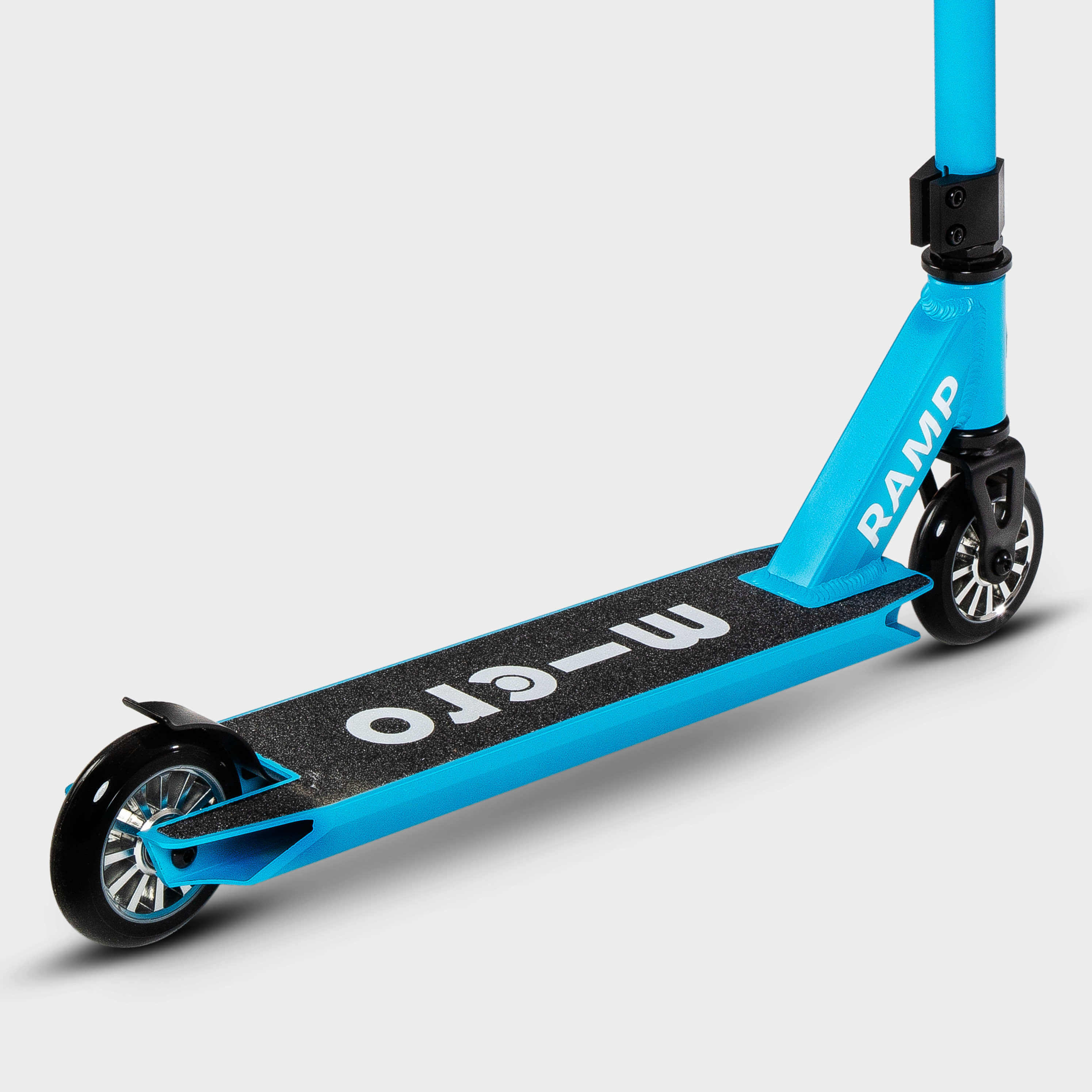 Micro Ramp Tricks Scooter: Blue - Image 4
