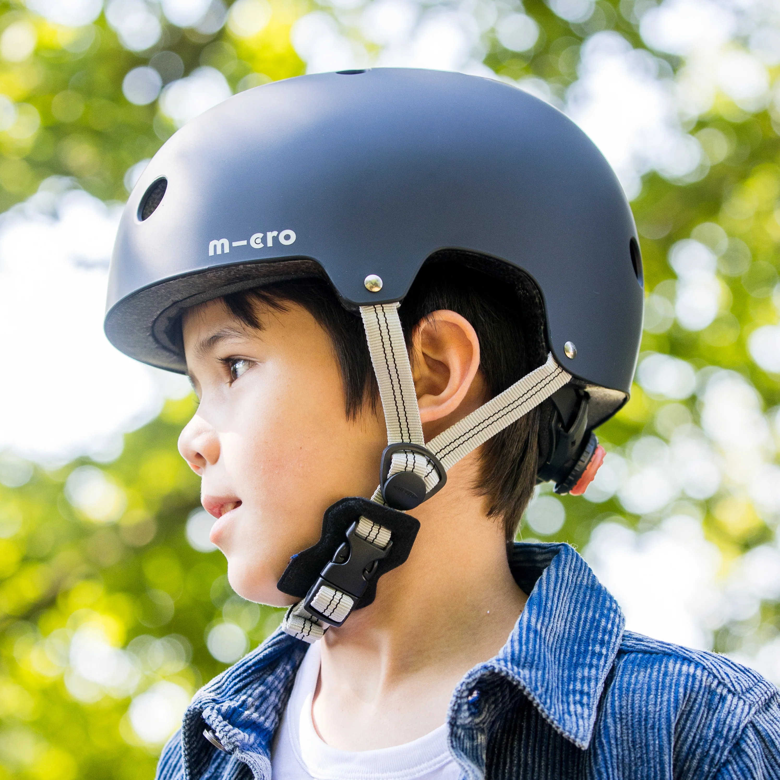 Plain Helmet for Bike and Scooters: Black - Image 3