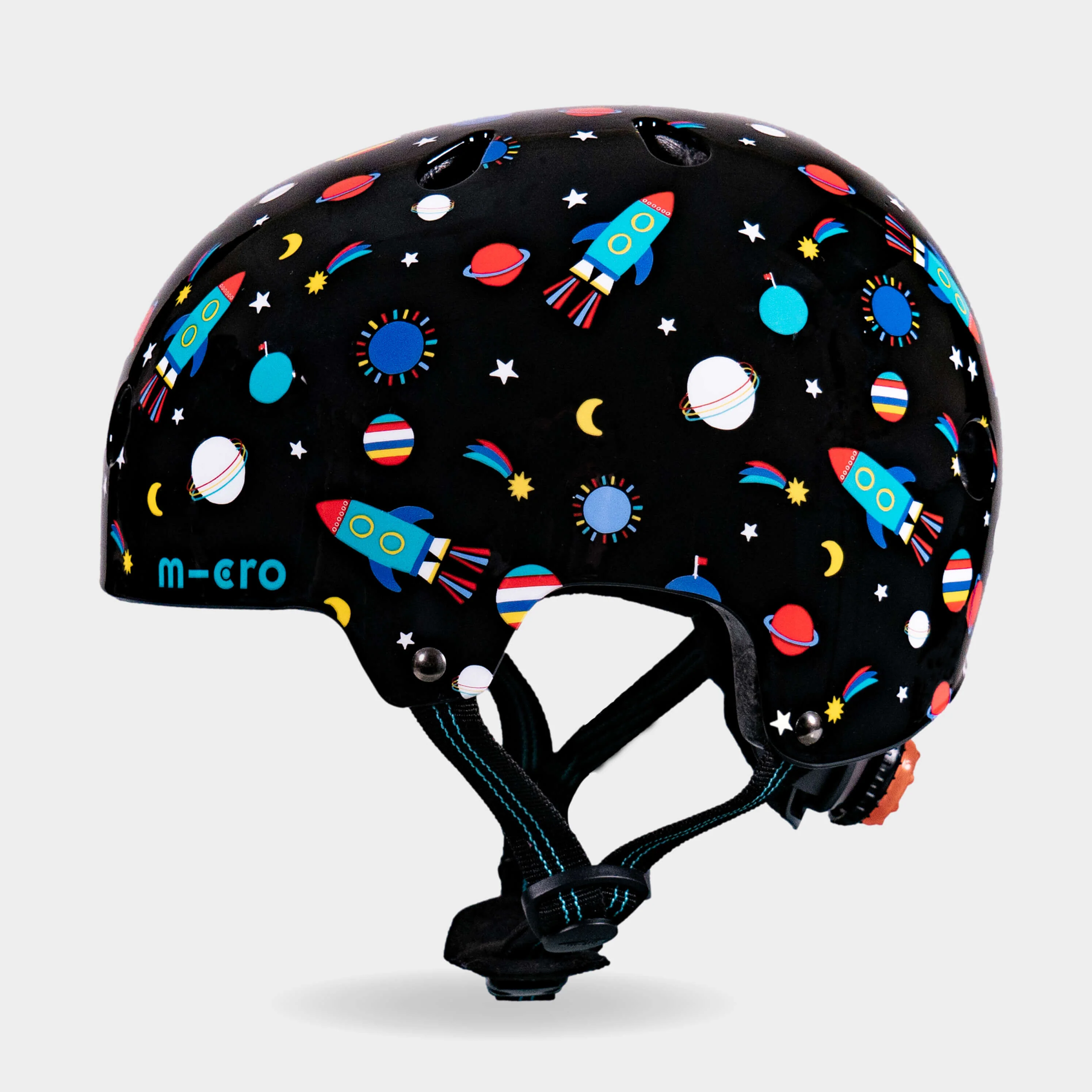 Printed Helmets for Bikes and Scooters: Space - Image 5