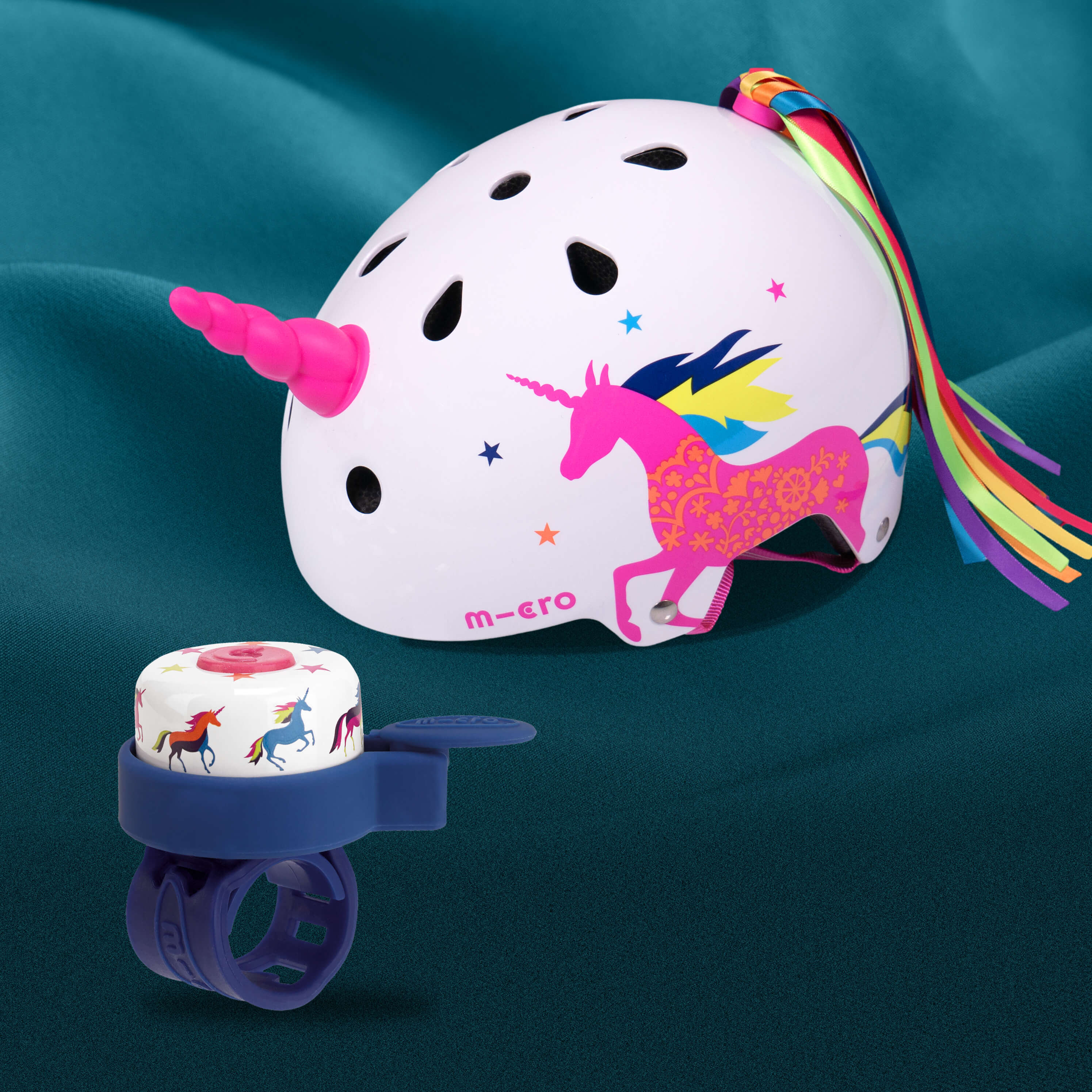 The Essential Set (3D Helmet)